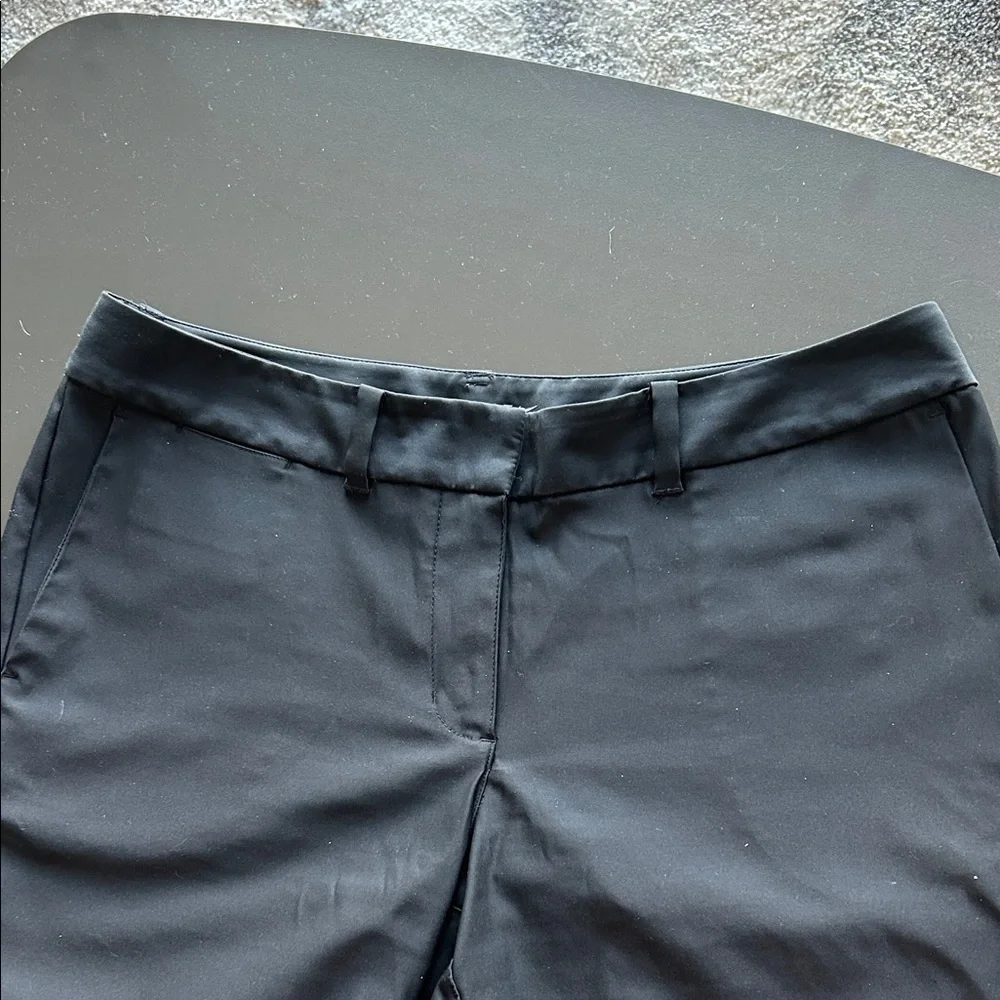 Nike Women’s Black Bermuda Golf Shorts* - Picture 3 of 6